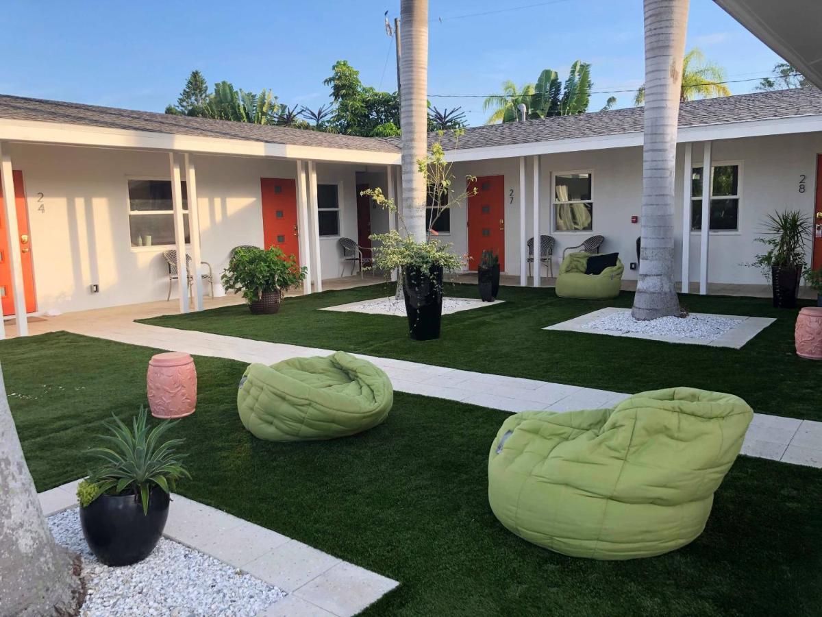 Hotel Captiva Point O'Rocks