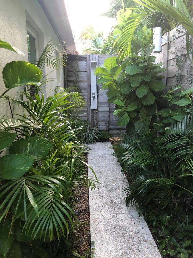 Captiva Beach Hotel 2*