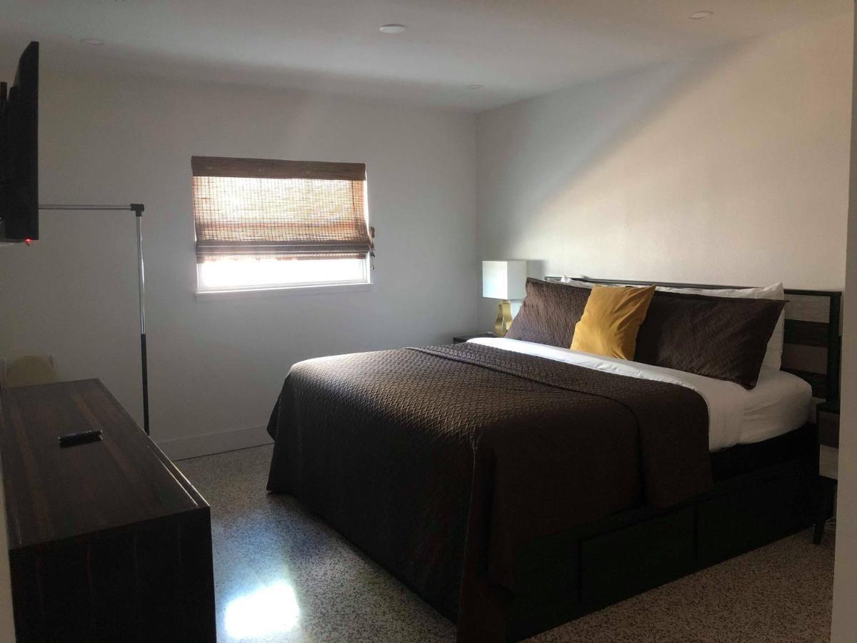 Hotel Captiva Beach 2*